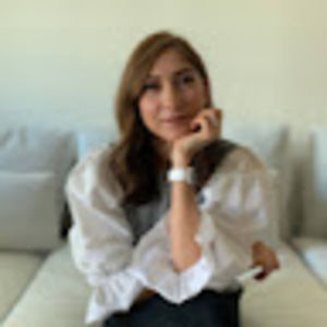 Meet your Posher, Valeria